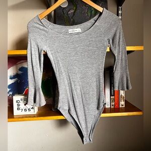 Abercrombie & Fitch Ribbed Bell Sleeve Bodysuit Gray XS